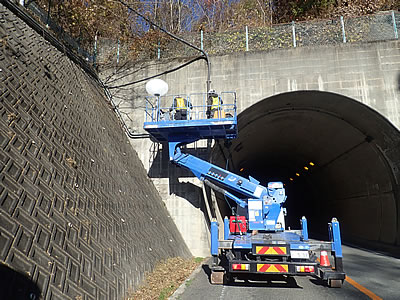 道路トンネル定期点検